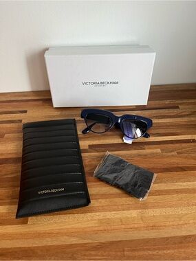 NWT Victoria Beckham Sunglasses